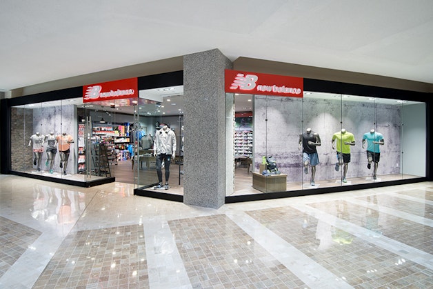 New Balance Toronto | First Canadian Place | Exchange Tower